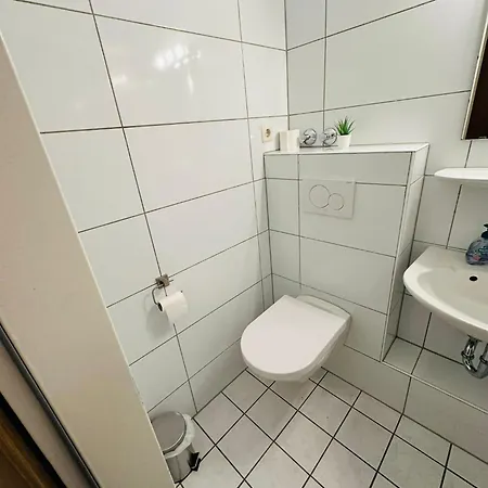 Bff Airport Messe Schlaf - Bed & Breakfast Dusseldorf
