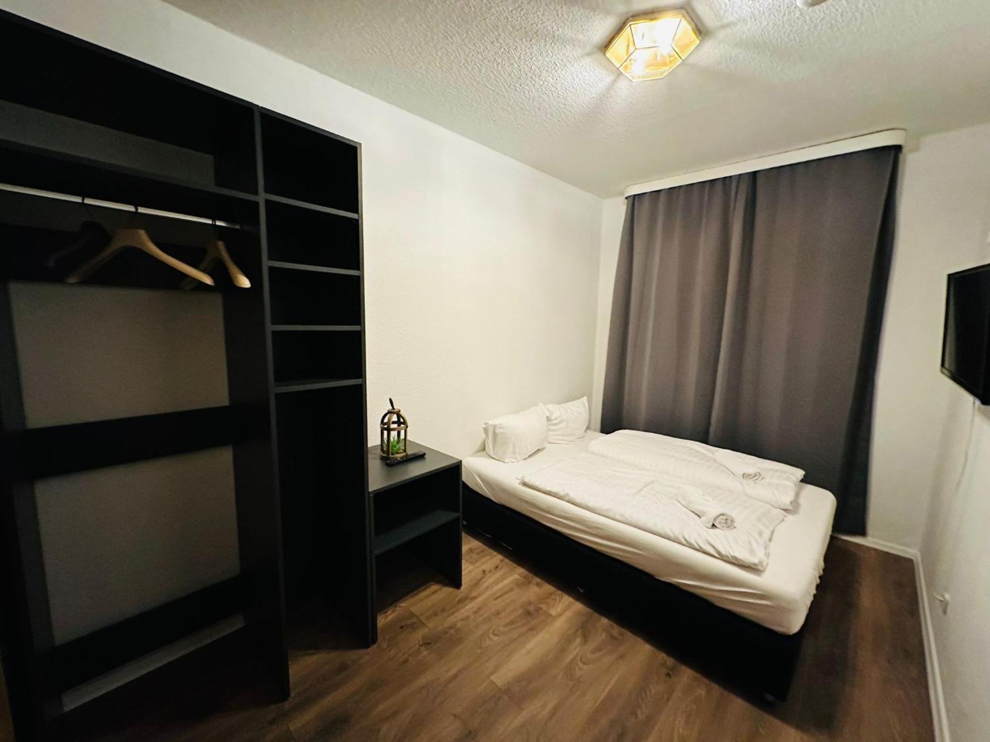 Bed & Breakfast Bff Airport Messe Schlaf - Dusseldorf
