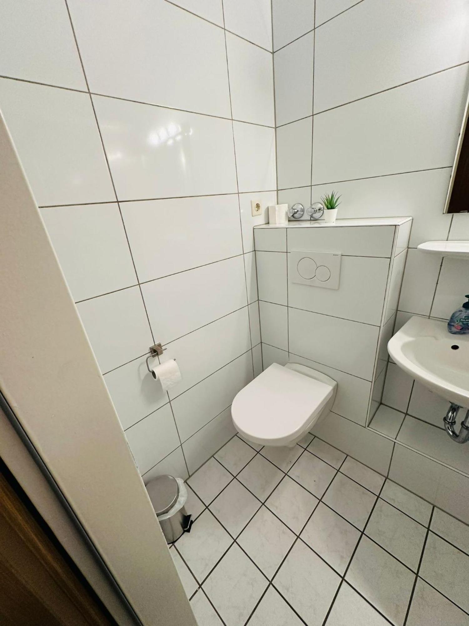 Bff Airport Messe Schlaf - Bed & Breakfast Dusseldorf