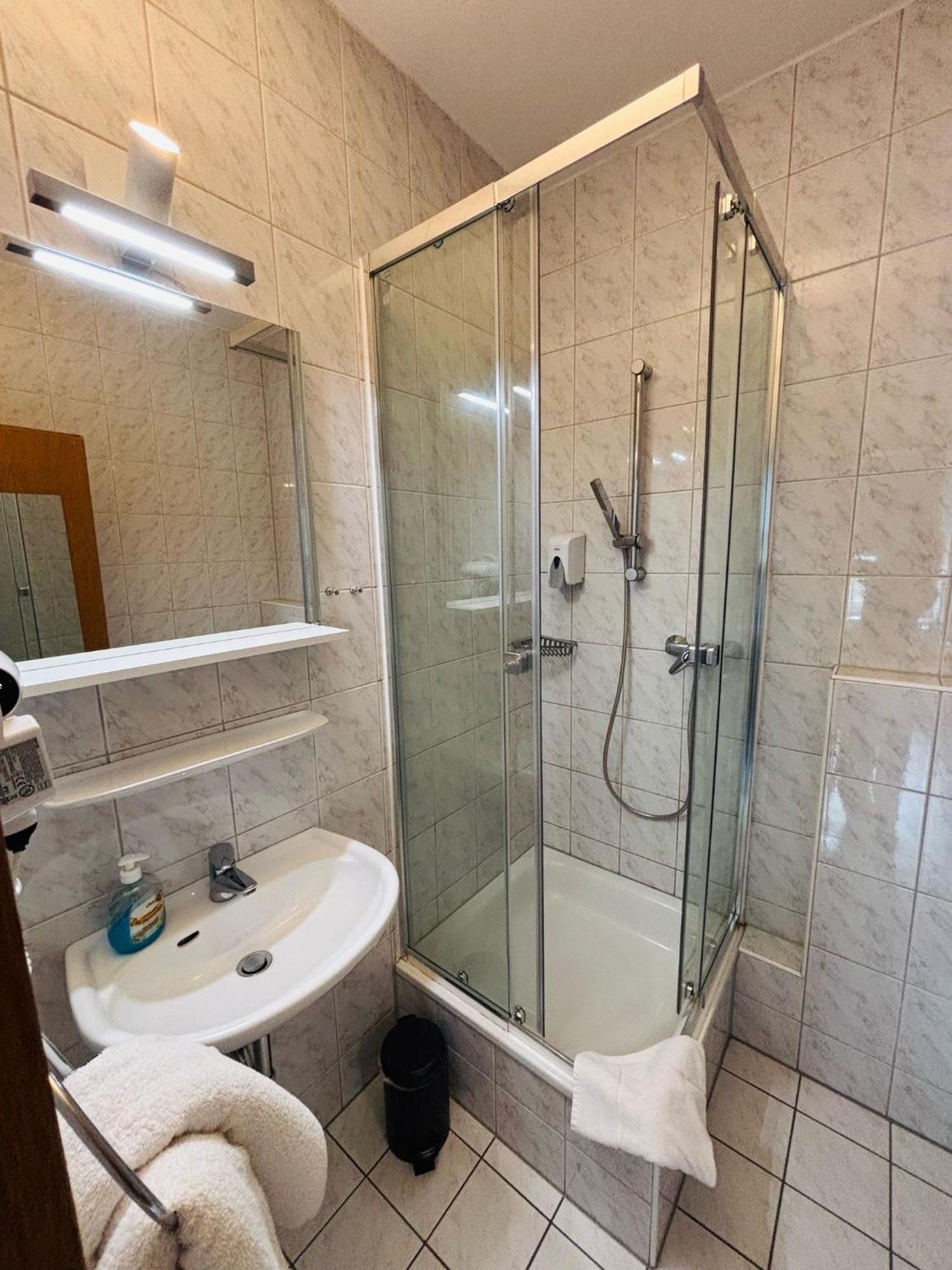 Bed & Breakfast Bff Airport Messe Schlaf -